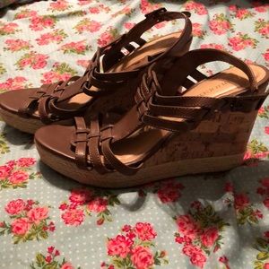 Brown wedges